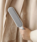 Brosse Anti-Poils Pawvia™ | Élimine Facilement les Poils d'Animaux
